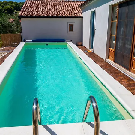 Island Servantesa Villa Prvic Luka