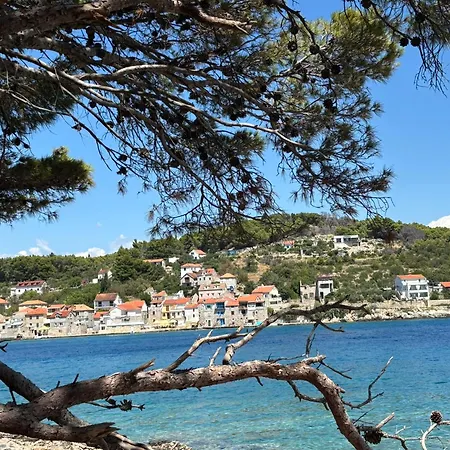 Island Servantesa Willa Prvić Luka