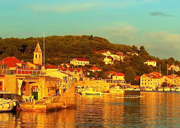 Willa Island Servantesa Prvić Luka