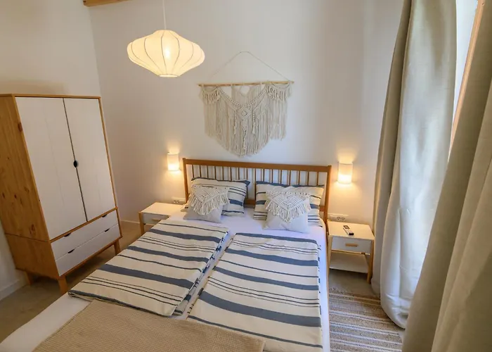 Island Servantesa Prvić Luka